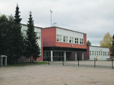 Nimenmuutoksella pyritään Kuru-neuvoston puheenjohtajan Leena Törmän mukaan selventämään, missä päin Ylöjärveä nykyinen Keihäslahden koulu sijaitsee. (Kuva: Sari Riutta)