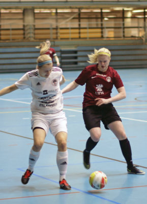 Punapaitainen Ylöjärven Ilves oli naisten Futsal-liigan suurimpia yllättäjiä. Entinen heittopussi sijoittui tällä kaudella peräti sarjan viidenneksi. (Arkistokuva: Jari Viitanen)