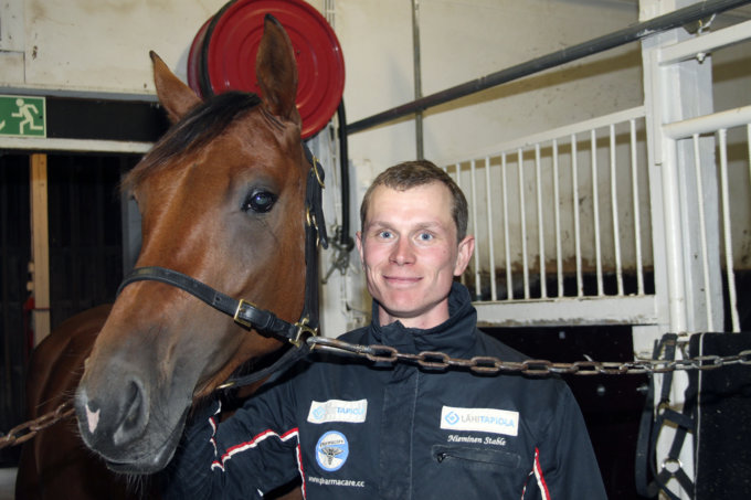 ravit, Antti Veteläinen, Teivon ravirata, Nefertiti Frido