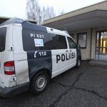 Poliisin huutokauppa torstaina Tampereella: myynnissä takavarikoitua ja löydettyä tavaraa, muun muassa lastenvaunut