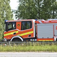 Henkilöauto ja pakettiauto kolaroivat Siltatien ja Uusi-Kuruntien risteyksessä