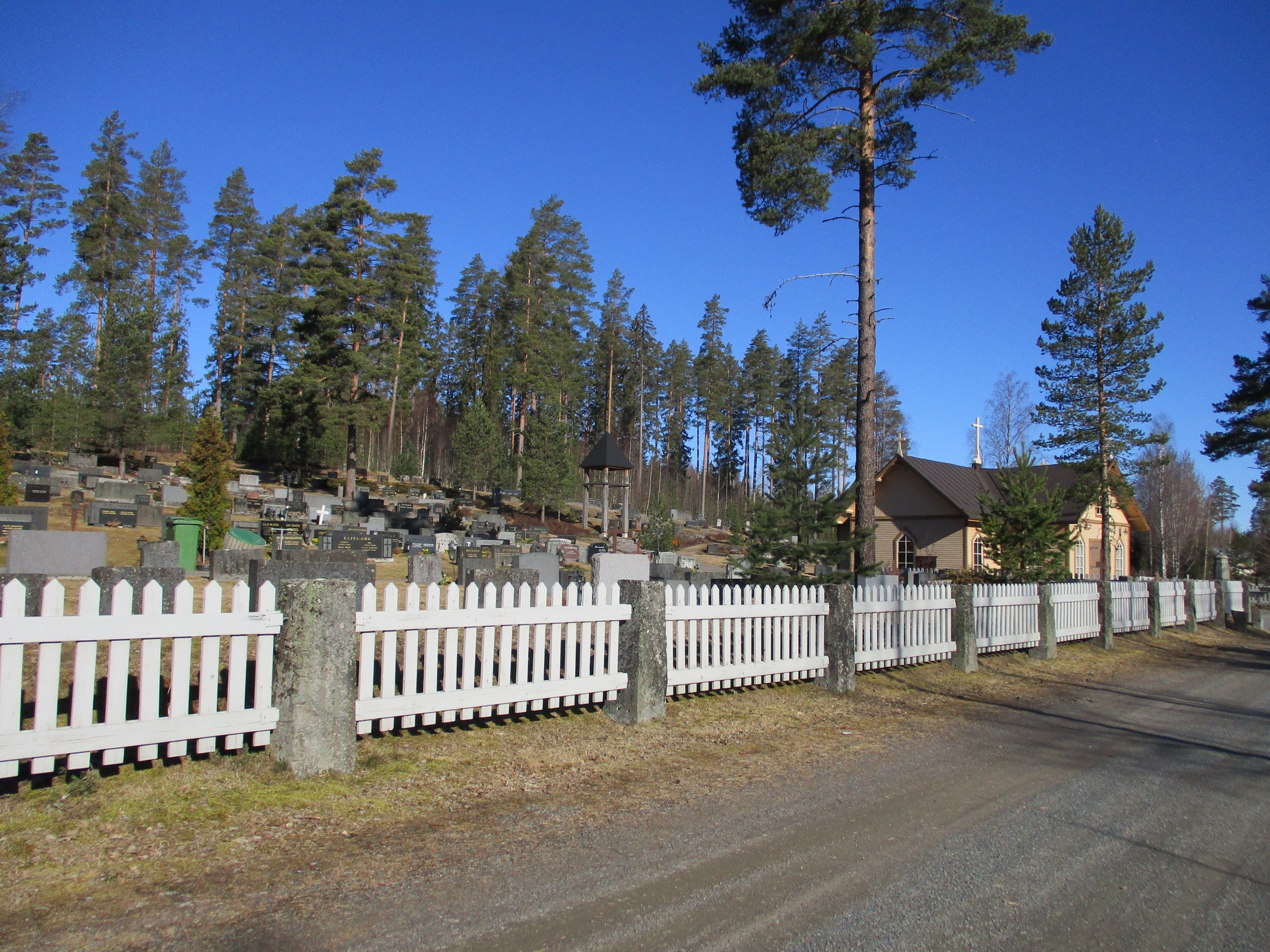 Kurun Tammikankaan hautausmaan valaistus uusitaan