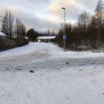 Lukijan kuvat: Metsäkylässä jäi uudenvuoden ilotulitusroskat siivoamatta