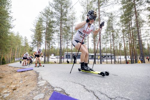 Ryhdin Eevi-Inkeri Tossavainen hallitsi perinteisen SM-sprinttiä. Kuva Roni Lukkarinen, Vuokatti Sport.
