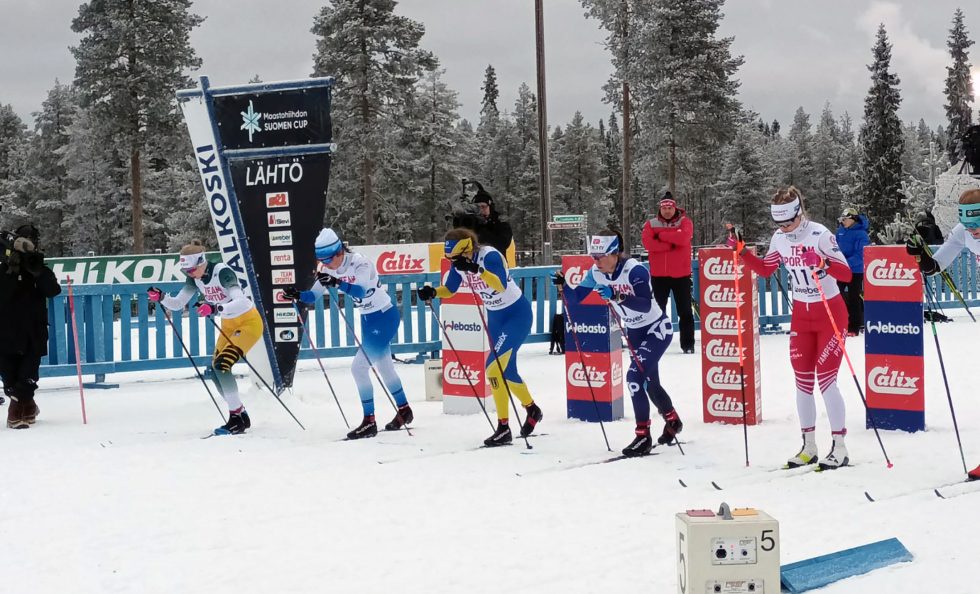 Elsa Torvinen Taivalkosken Suomen cupin 2022 sprintin alkuerässä. Kuva Jenni Torvinen.