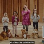 Opettajat tekivät Laulumeininkiä-videoita uskonnon opetuksen avuksi – Asia esittelyssä Ylöjärvellä