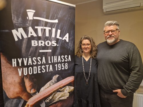Veljekset Mattila Oy:n ohjaksissa olevat Essi ja Tero Sivula on nyt vetovastuussa perheyrityksessä. Heidän mukaansa jokainen sukupolvi tekee oman osansa jatkuvuuden turvaamiseksi. Yritys saavuttaa pian 66 vuoden iän. (Kuva: Matti Pulkkinen)
