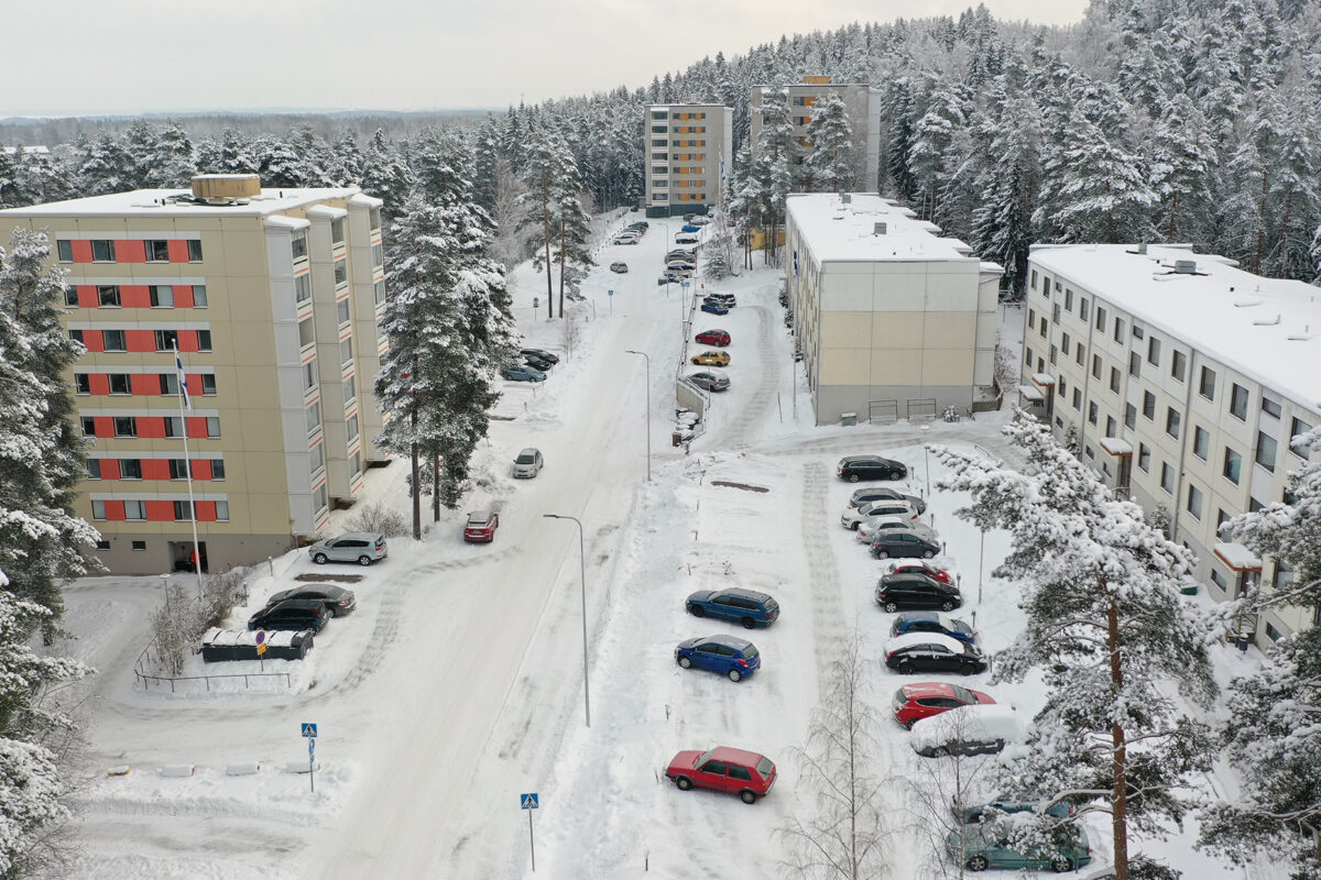 ”Murtomäentie on oikein suunnittelun kukkanen” – Rajoitetut pysäköintimahdollisuudet Soppeenmäessä raivostuttavat Ylöjärven Uutisten lukijoita