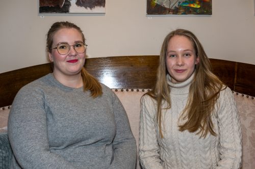 Kirsi Teiskonlahti ja Isabella Lillqvist-4888
