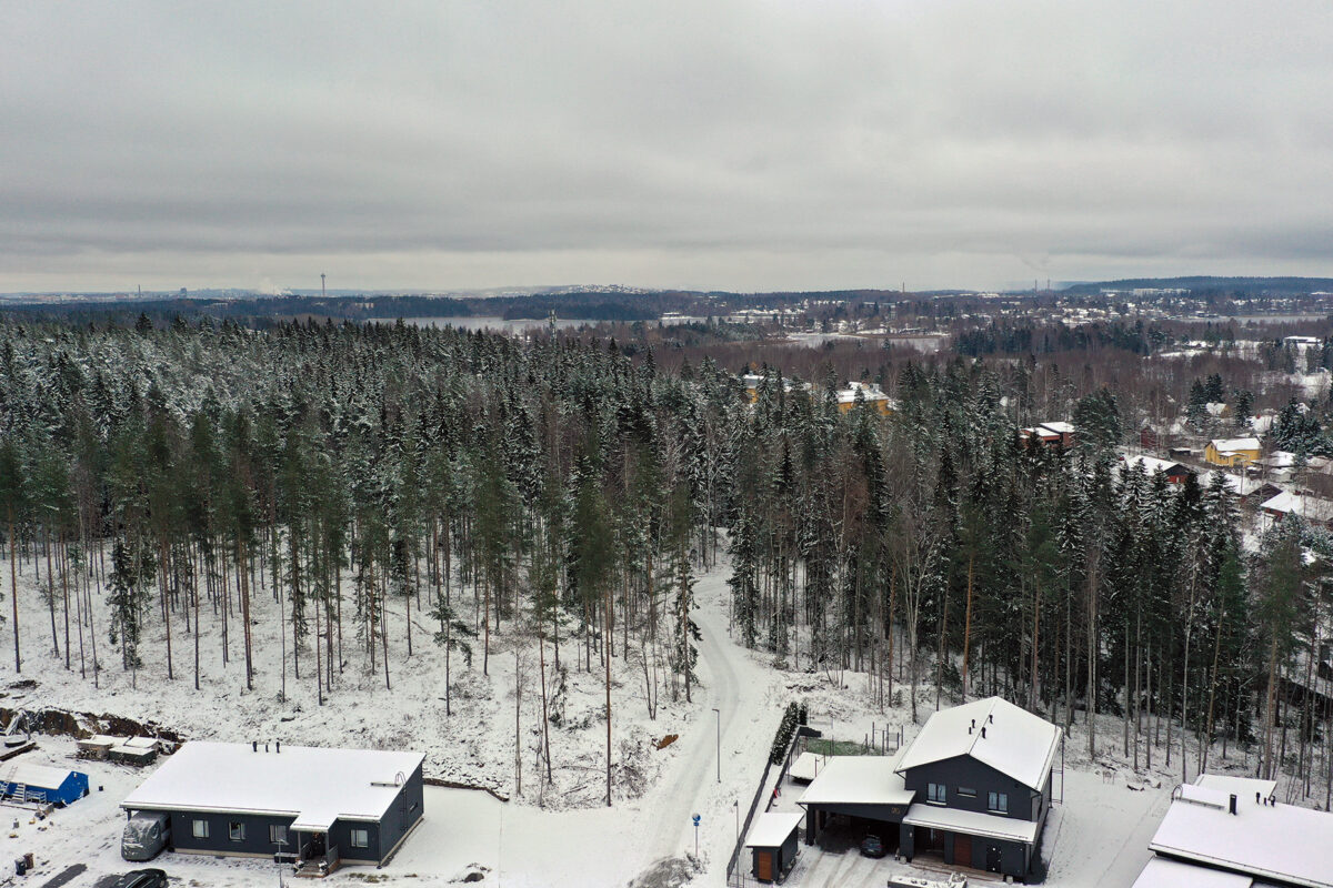 Kaupunki vastaa kuntalaisaloitteeseen: miksi Siivikkalan metsäalueita kaavoitetaan?