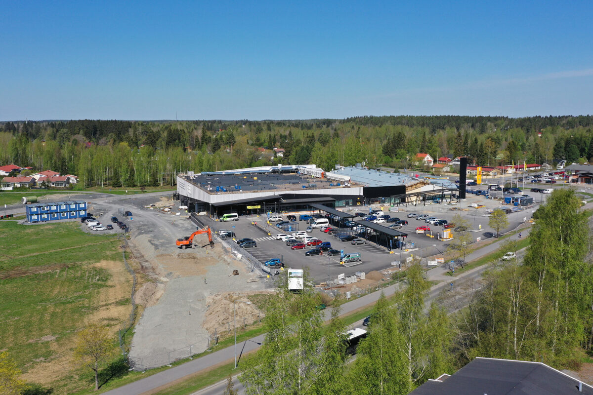 Tästä syystä Prisman pysäköintihalliin johtava Oksasentie on vielä rakenteilla