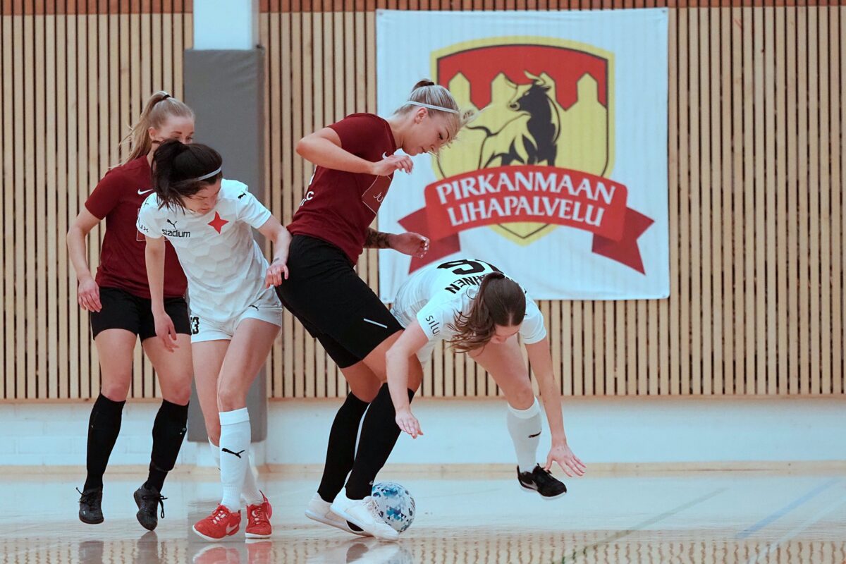 Naisten Futsal-Liigan mestaruus ratkeaa viidennessä ottelussa – Finaalisarja on ollut huikea trilleri