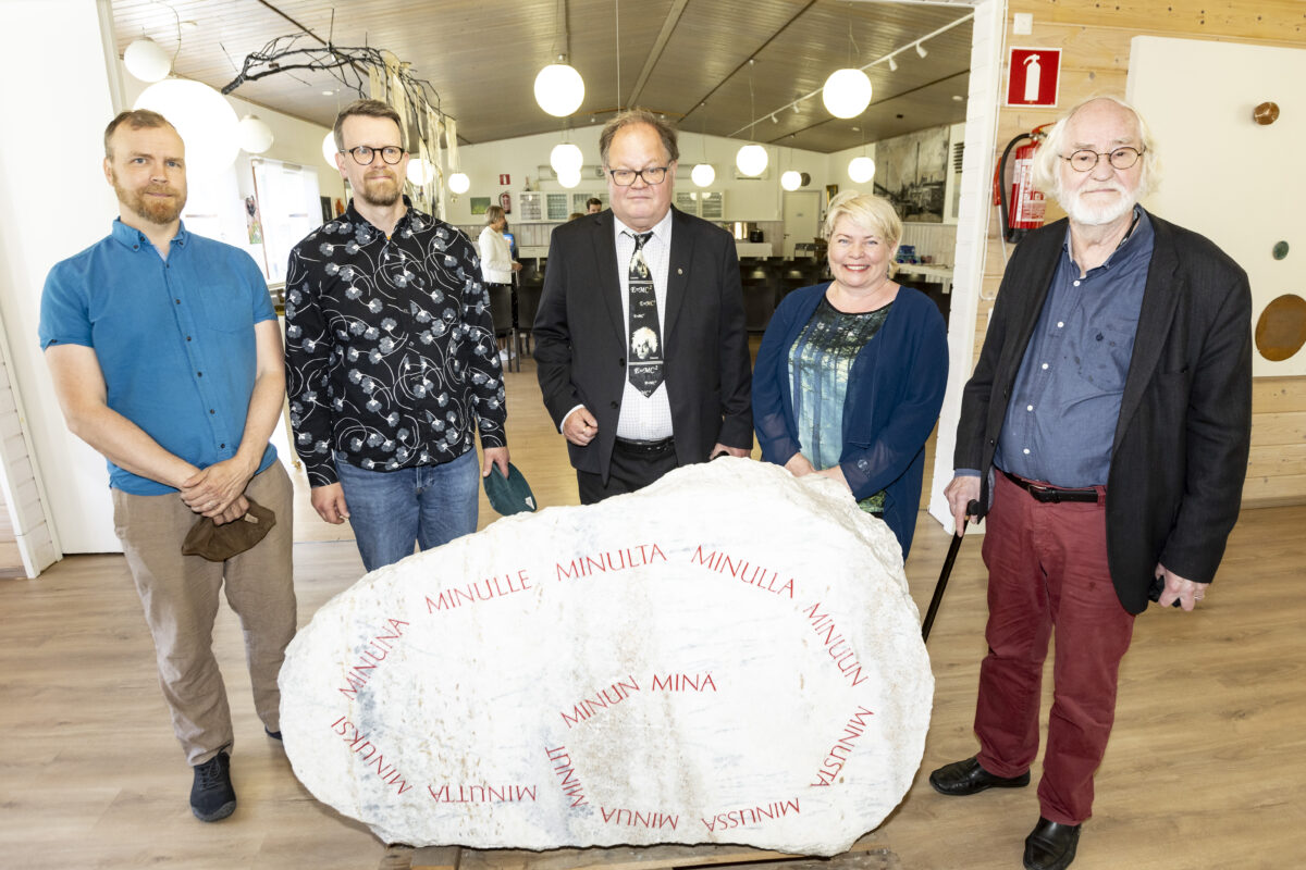 Art Zoo Tampereen muistonäyttely kunnioittaa Grytan vaikuttavaa uraa
