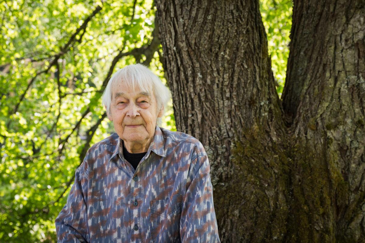 100-vuotias Tapio Paukkunen asuu edelleen rakentamassaan talossa – ”Minähän jäin elämään”